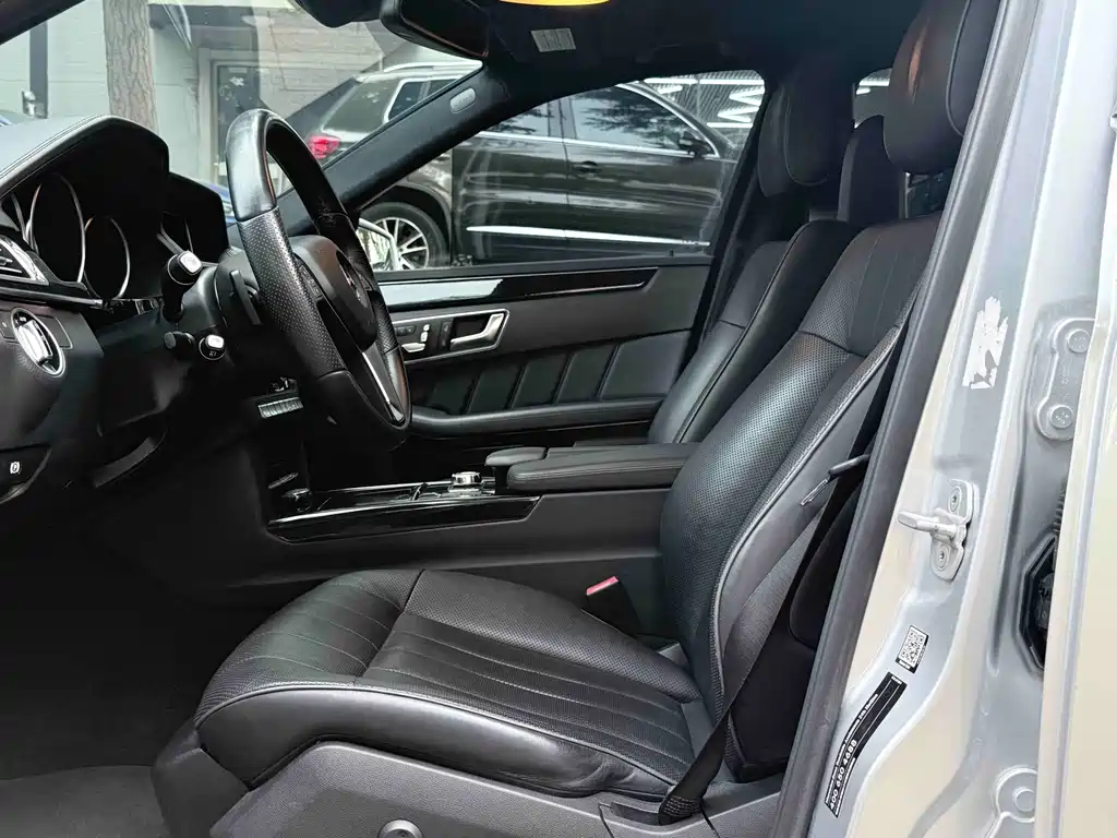 Mercedes-Benz E-Class 2014 — фото 10