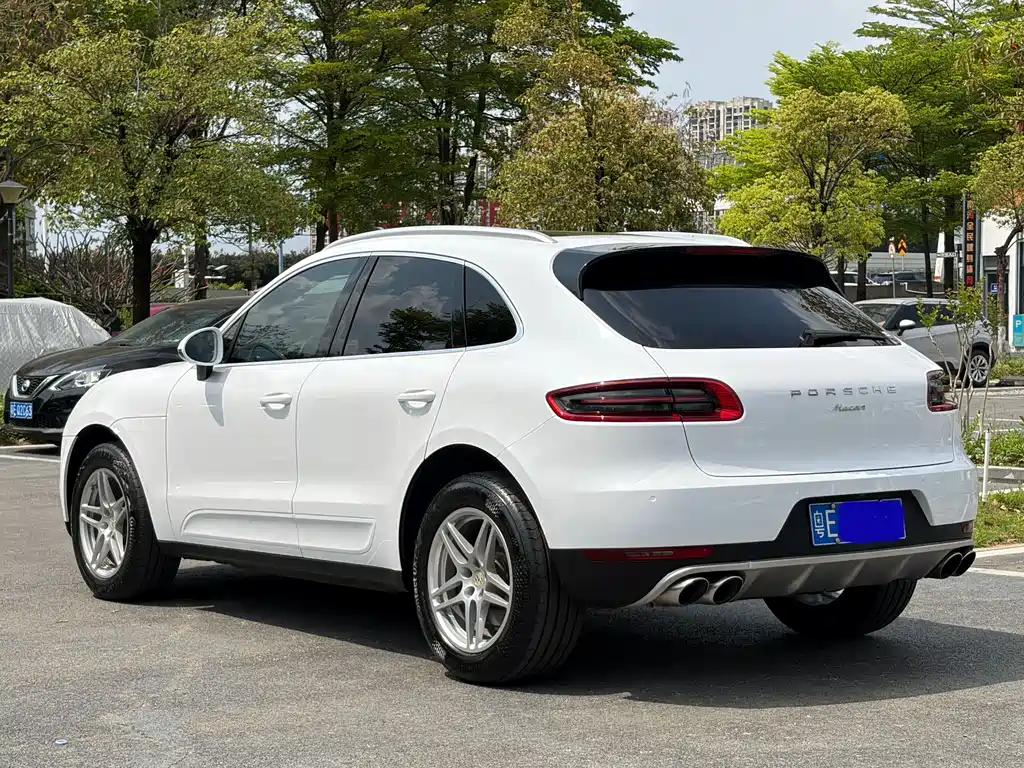 Porsche Macan 2017 — фото 4