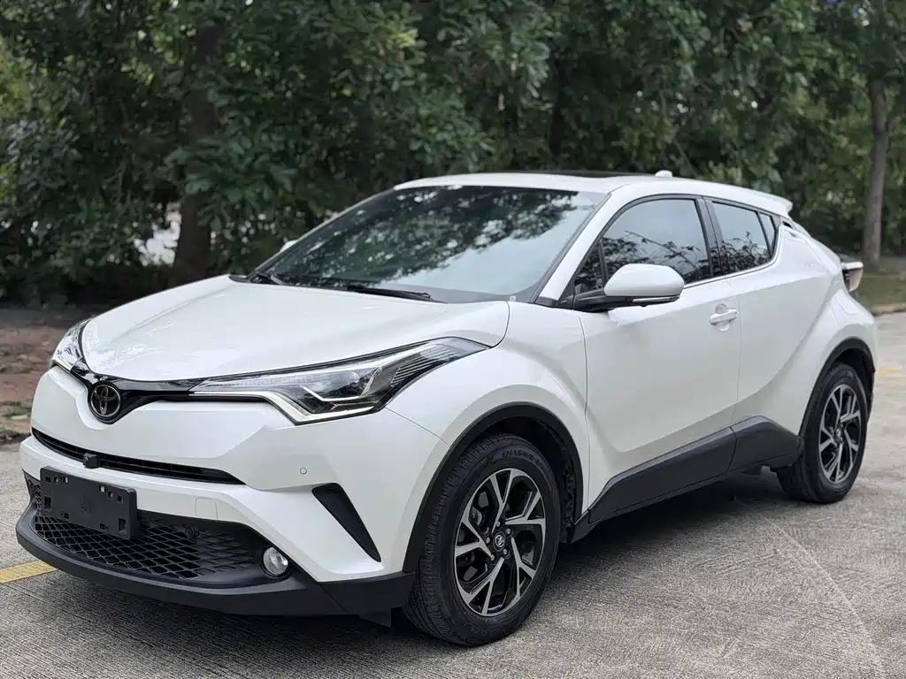 Toyota C-HR 2020 — фото 3