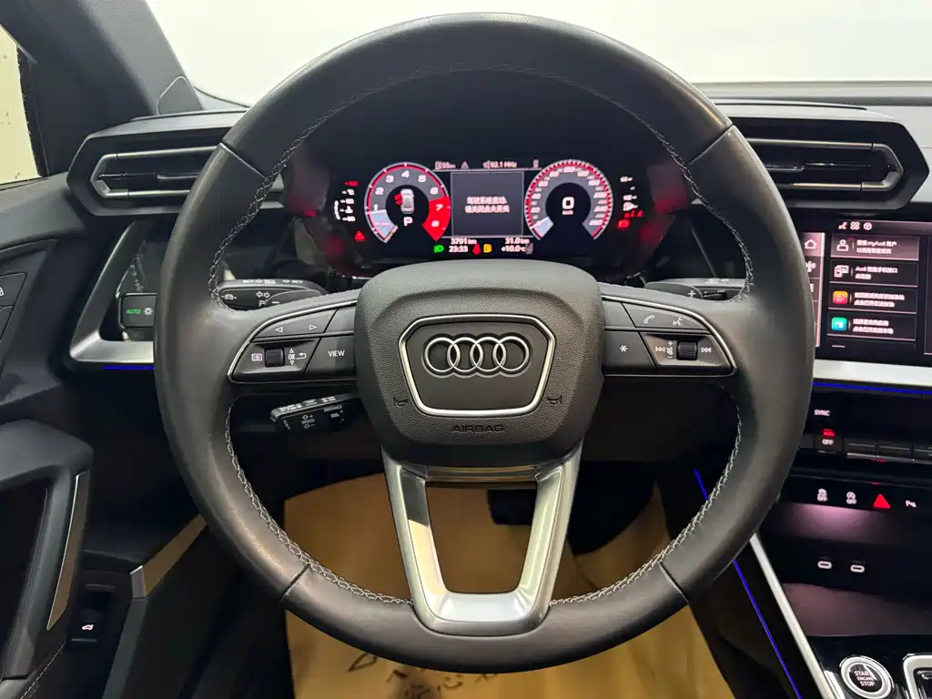 Audi A3 2025 — фото 10