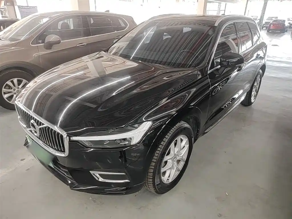 Volvo XC60 2021 — фото 2