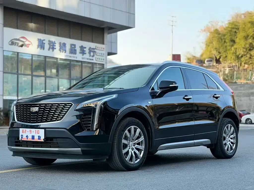 Cadillac XT4 2021 — фото 1