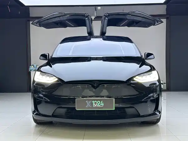 Tesla Model X 2023