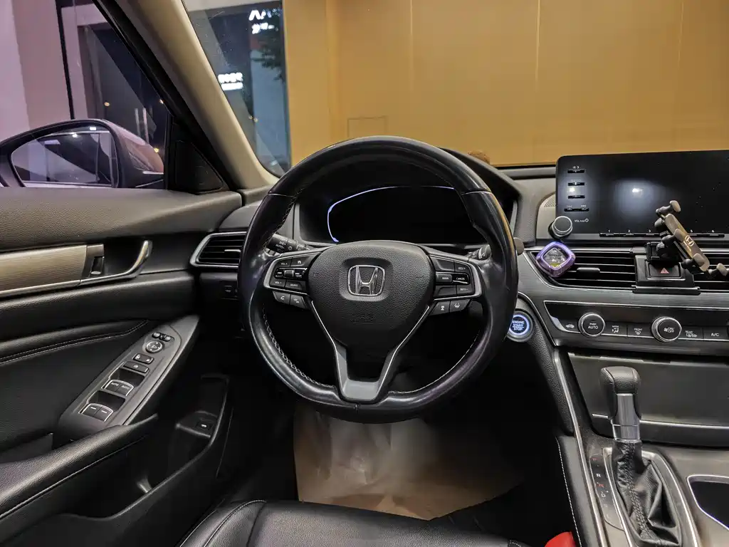 Honda Accord 2020 — фото 14