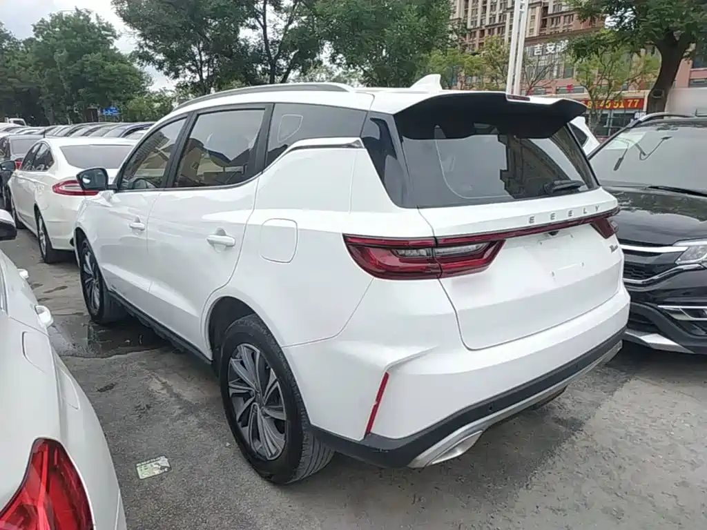 Geely Vision X6 2022 — фото 5