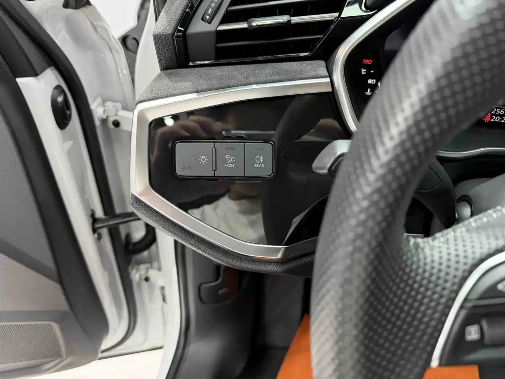 Audi Q3 Sportback 2022 — фото 9