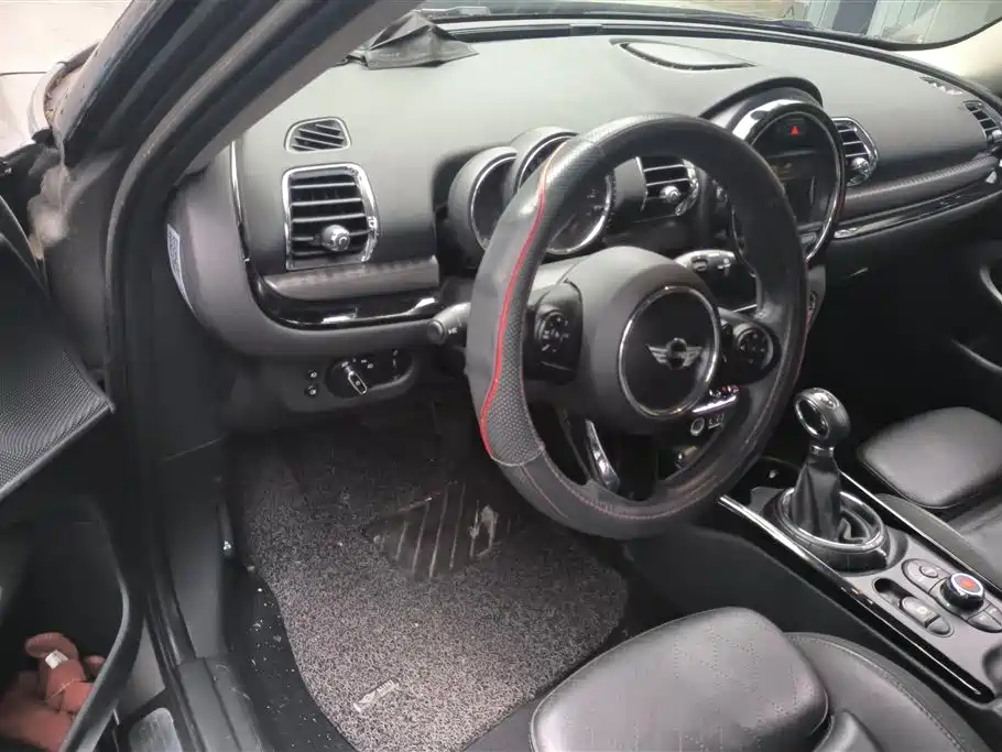 MINI Clubman 2016 — фото 12