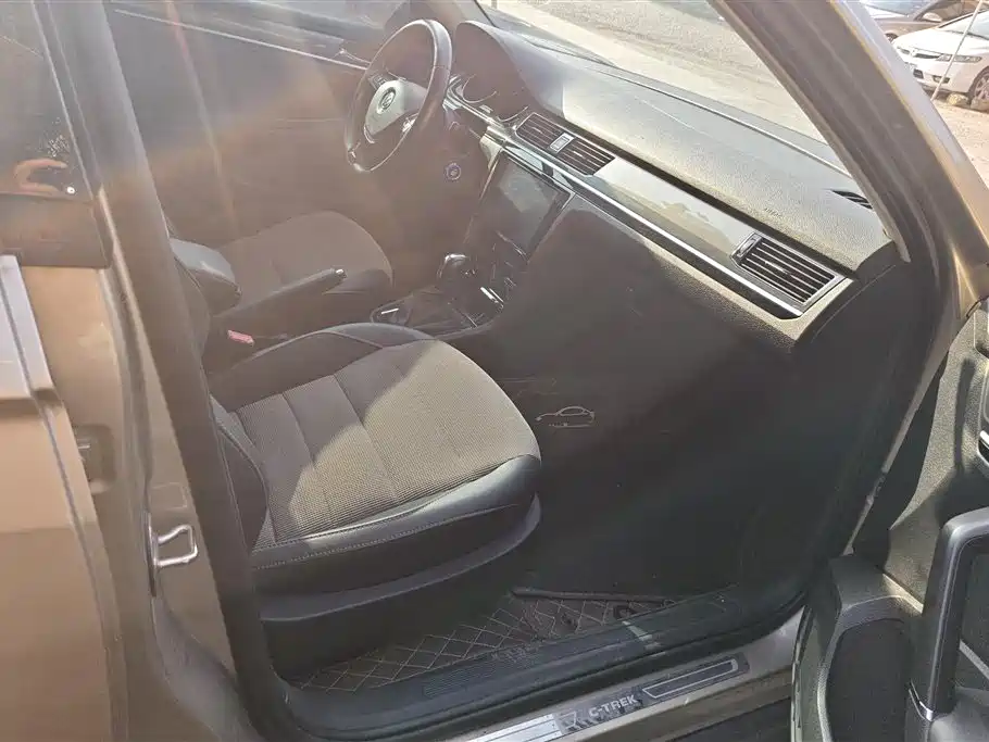 Volkswagen C-Trek 2018 — фото 8