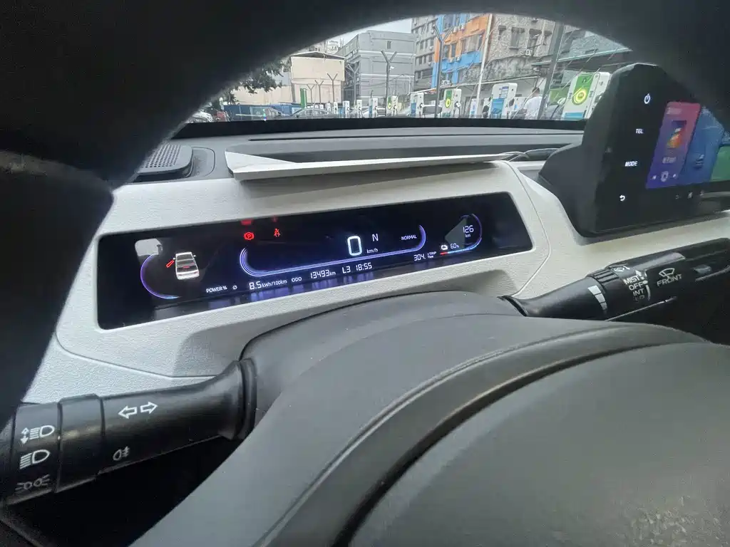Geely Galaxy Panda 2023 — фото 14