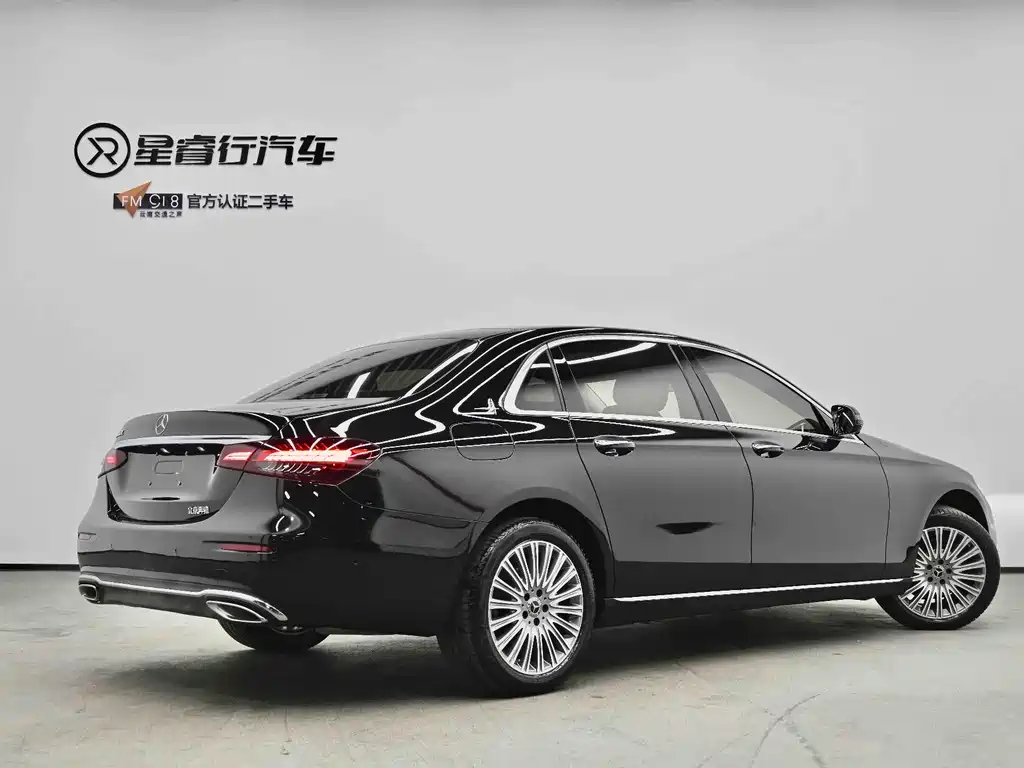 Mercedes-Benz E-Class 2022 — фото 14