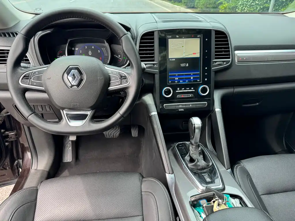 Renault Koleos 2017 — фото 10