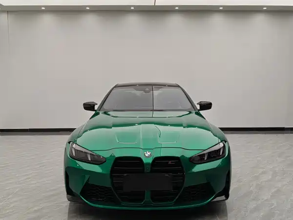 BMW M4 2025