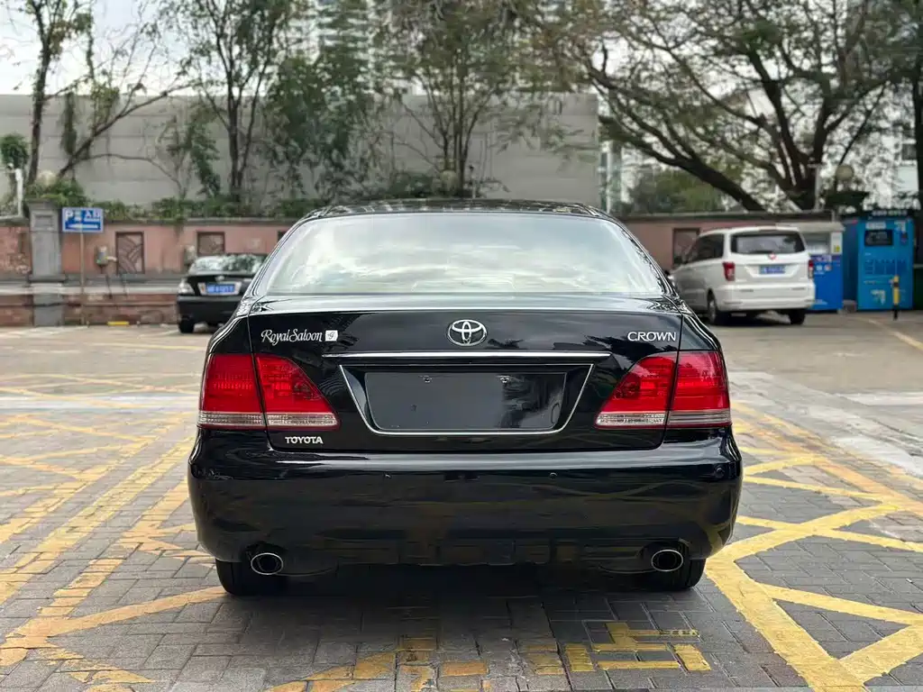 Toyota Crown 2006 — фото 10
