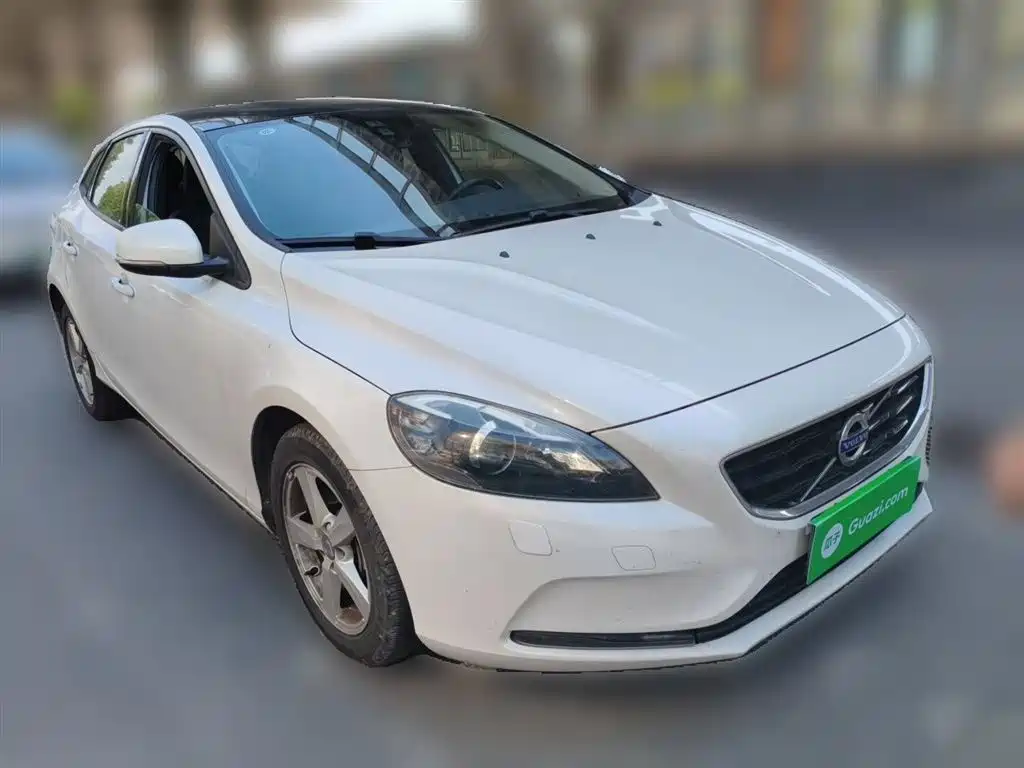 Volvo V40 2016 — фото 3