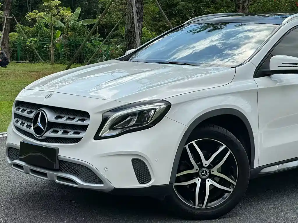 Mercedes-Benz GLA 2017 — фото 2