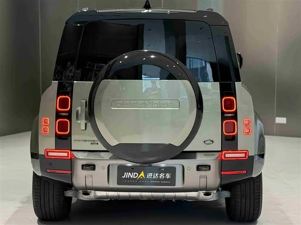 Land Rover Defender 2023 — фото 23