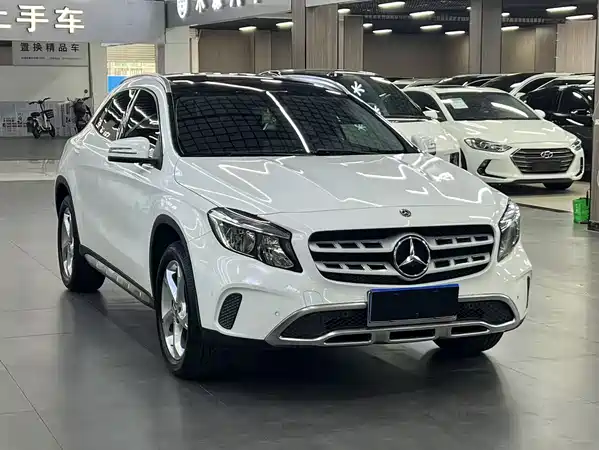Mercedes-Benz GLA 2019