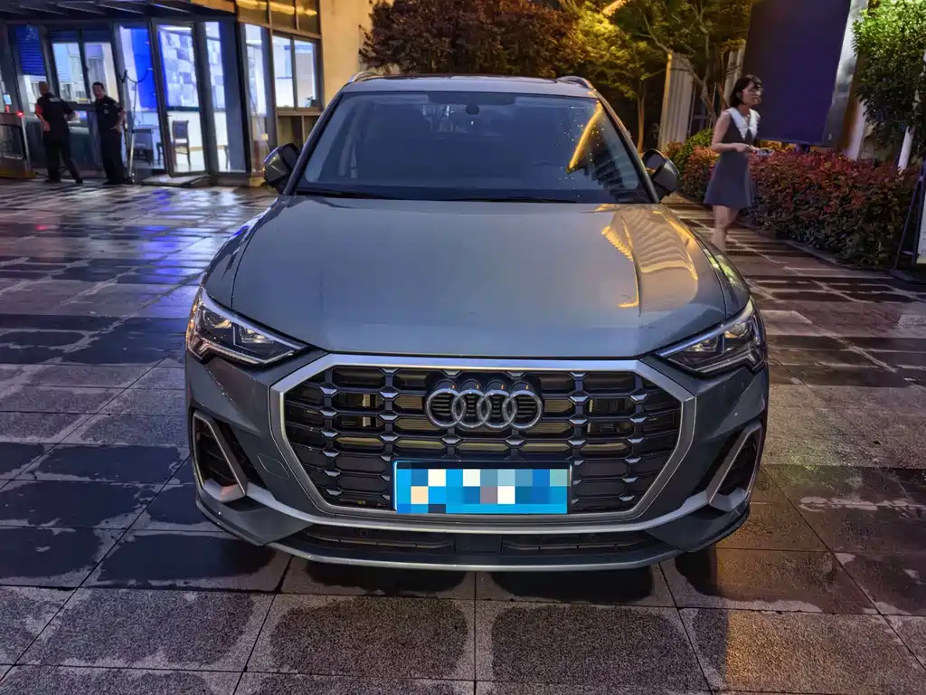 Audi Q3 2022 — фото 2