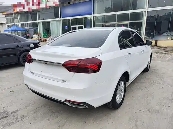 Geely Emgrand 2020