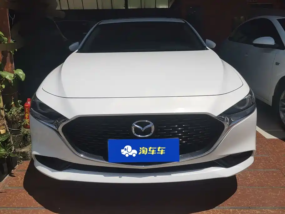 Mazda 3 Angkesela 2025