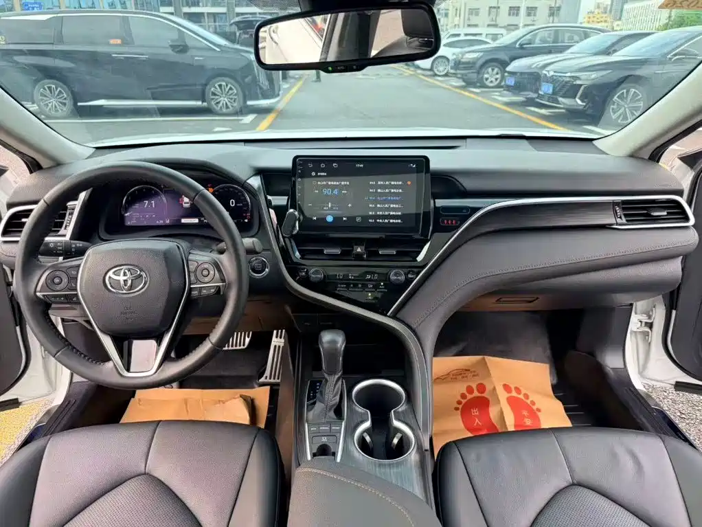 Toyota Camry 2022