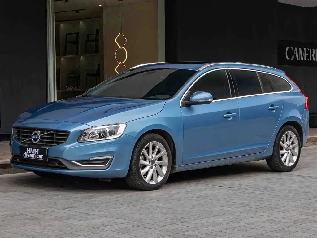 Volvo V60 2016 — фото 1