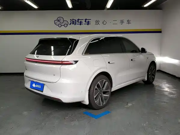 Li Auto L6 2024