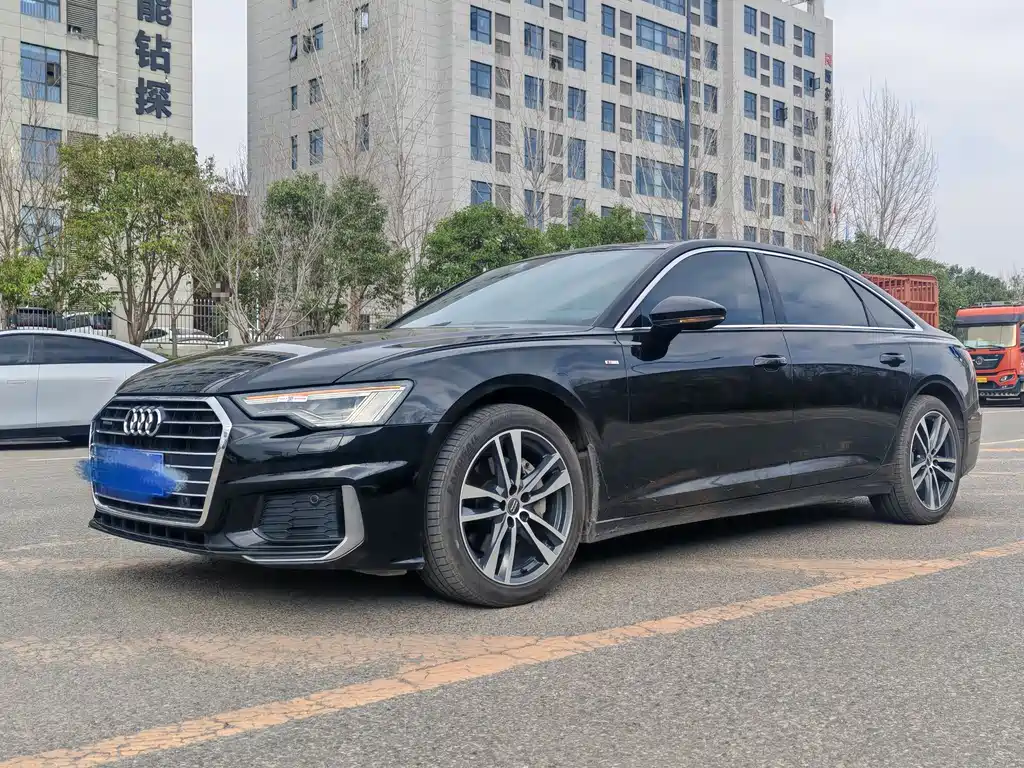 Audi A6L 2021 — фото 1
