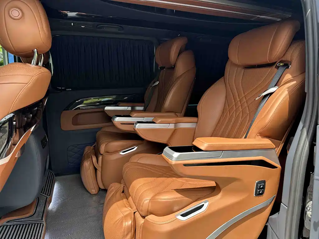 Mercedes-Benz Vito 2023 — фото 10