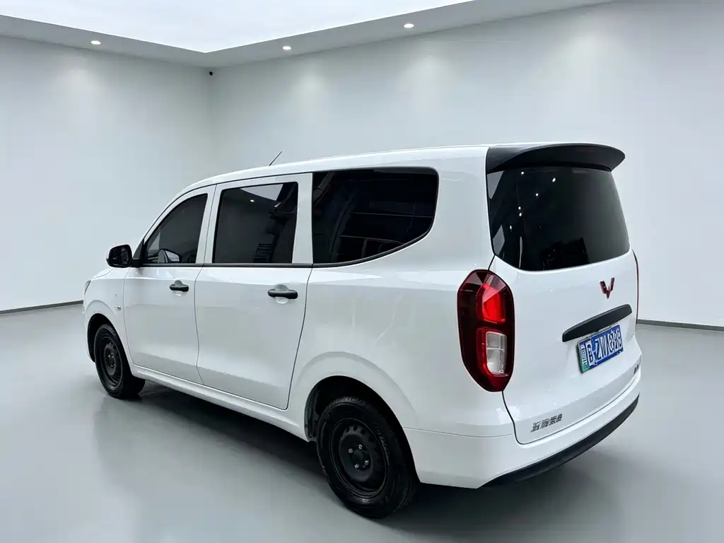 Wuling Hongguang New Energy 2025 — фото 9