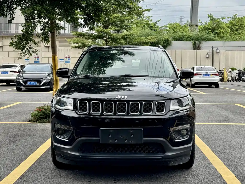 Jeep Compass 2020 — фото 14