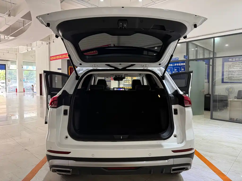Haval H6 2023 — фото 11