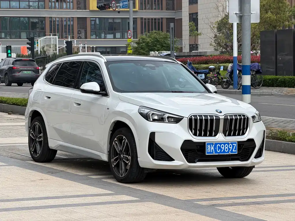 BMW X1 2024 — фото 3