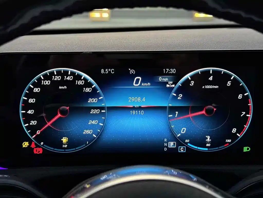 Mercedes-Benz CLA 2023 — фото 10