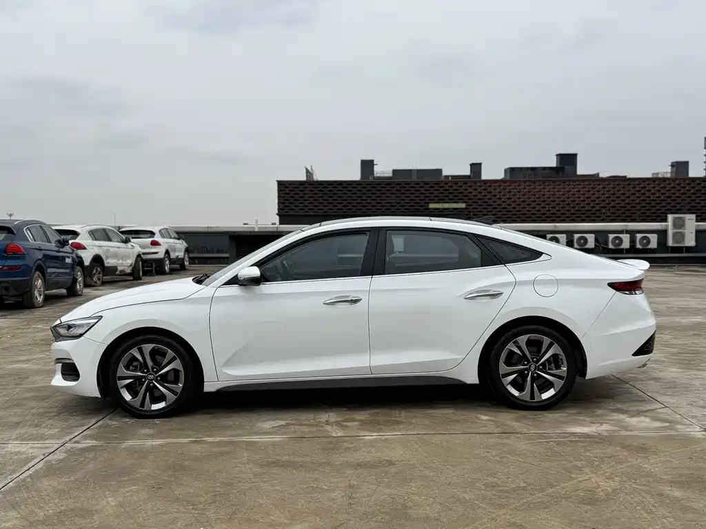 Hyundai Festa 2019 — фото 15