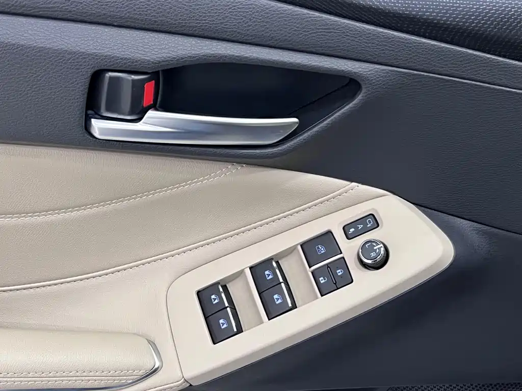 Toyota Avalon 2022 — фото 19