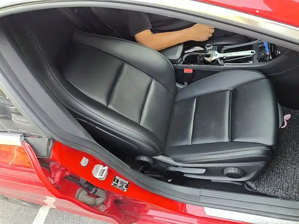 Mercedes-Benz CLA 2017 — фото 25