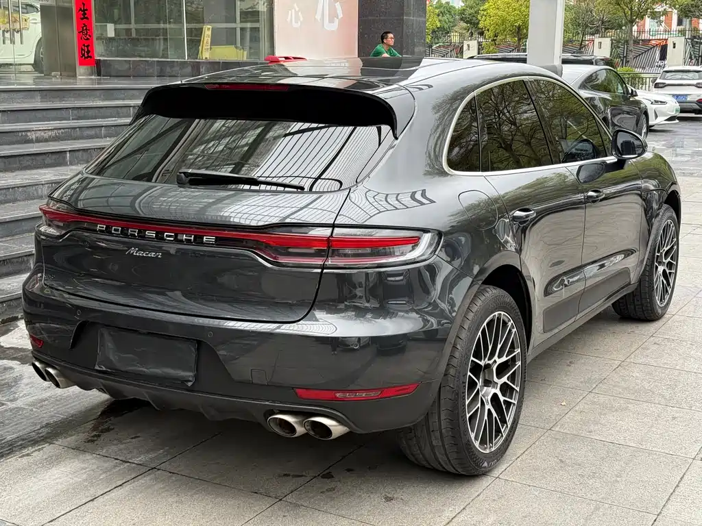 Porsche Macan 2020 — фото 9