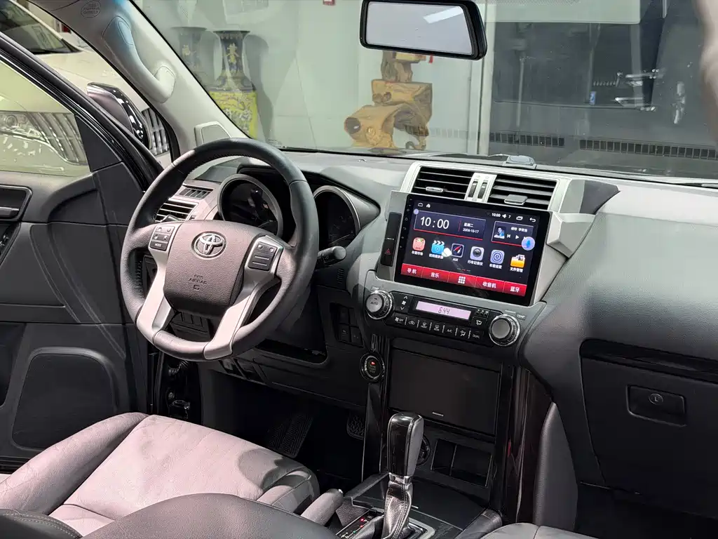 Toyota Prado 2017 — фото 15