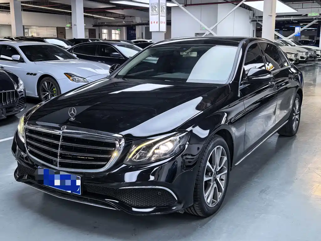 Mercedes-Benz E-Class 2017 — фото 1