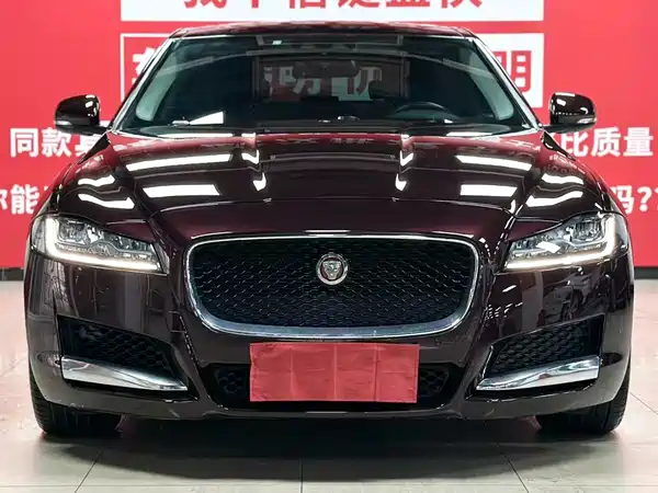 Jaguar XFL 2019
