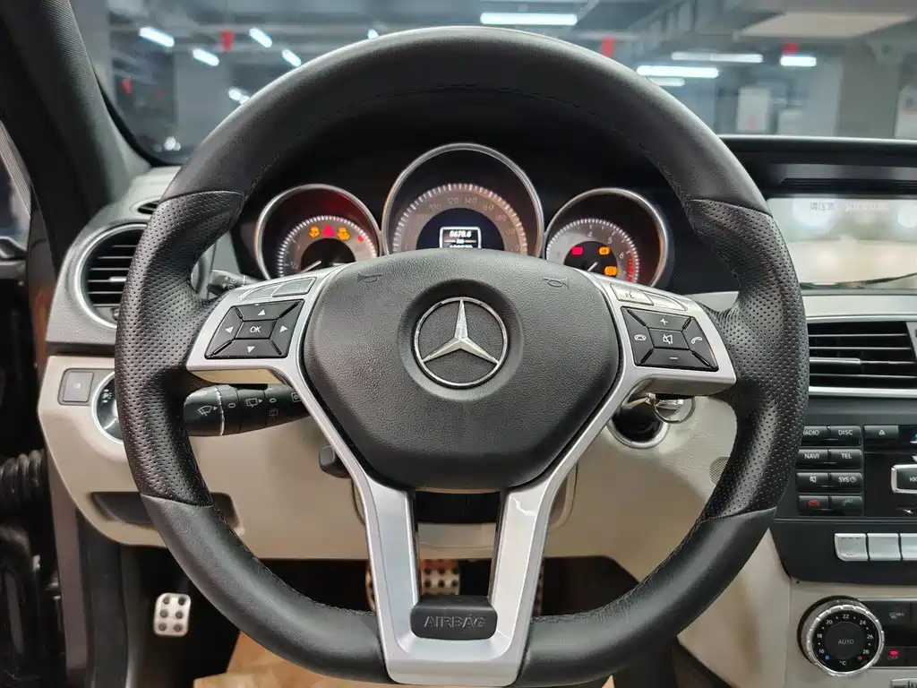 Mercedes-Benz C-Class 2012 — фото 24