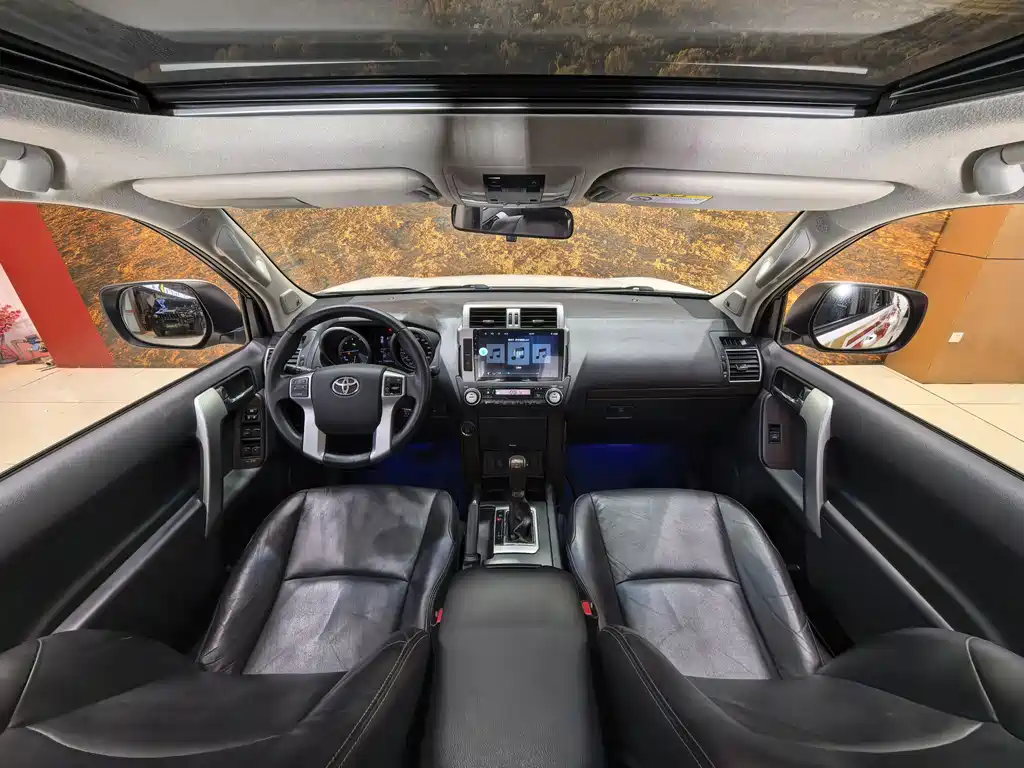 Toyota Prado 2017 — фото 23