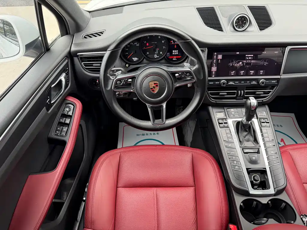 Porsche Macan 2020 — фото 9