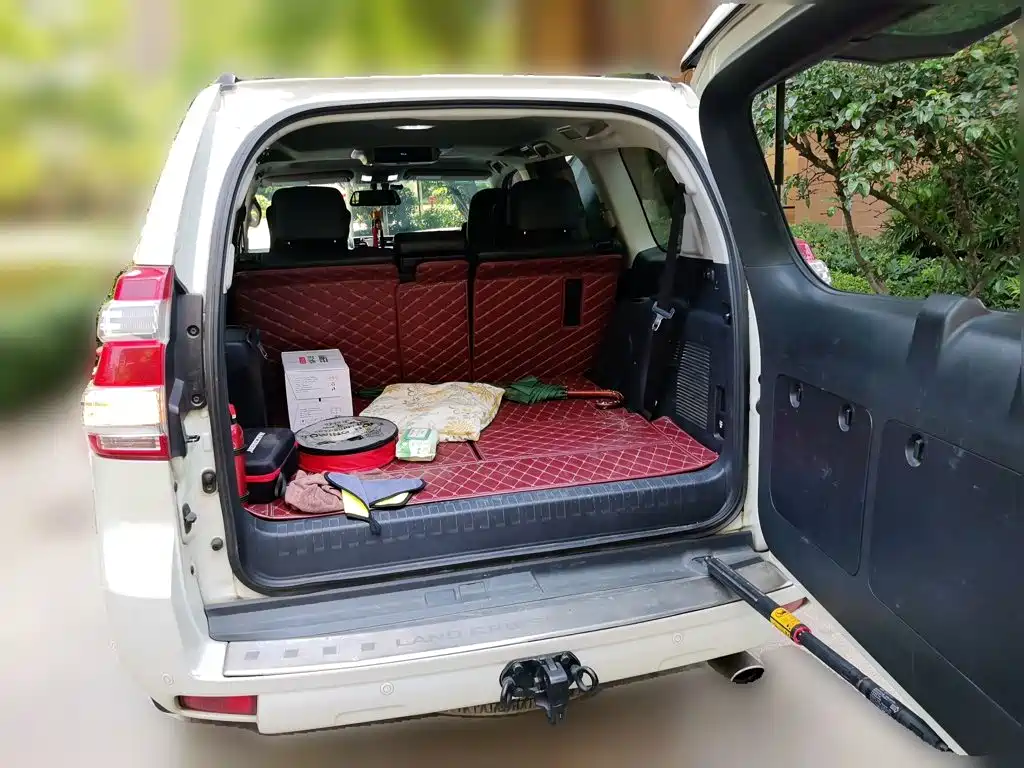 Toyota Prado 2015 — фото 10
