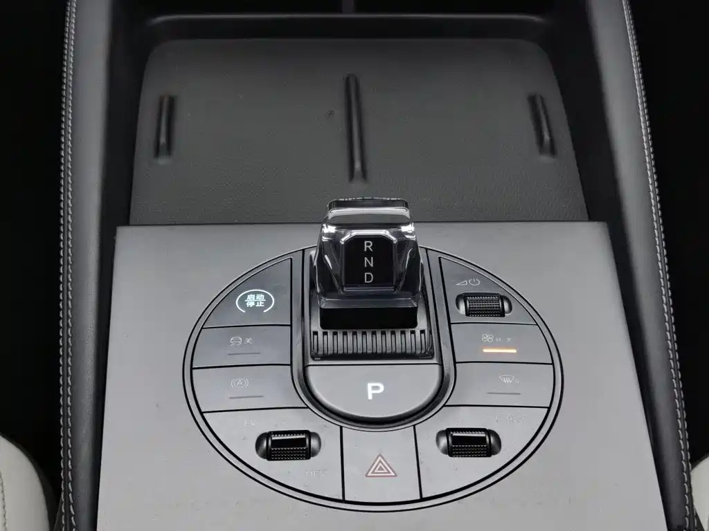 BYD Seal 06 2024 — фото 13