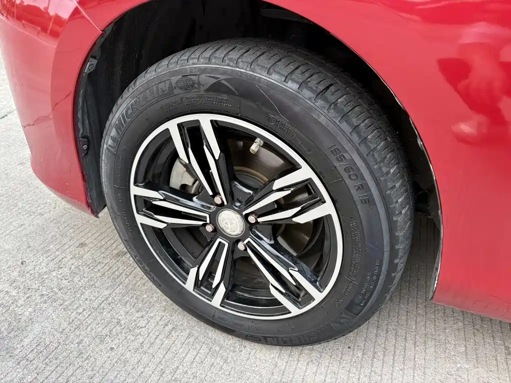 Toyota Yaris L 2019 — фото 15