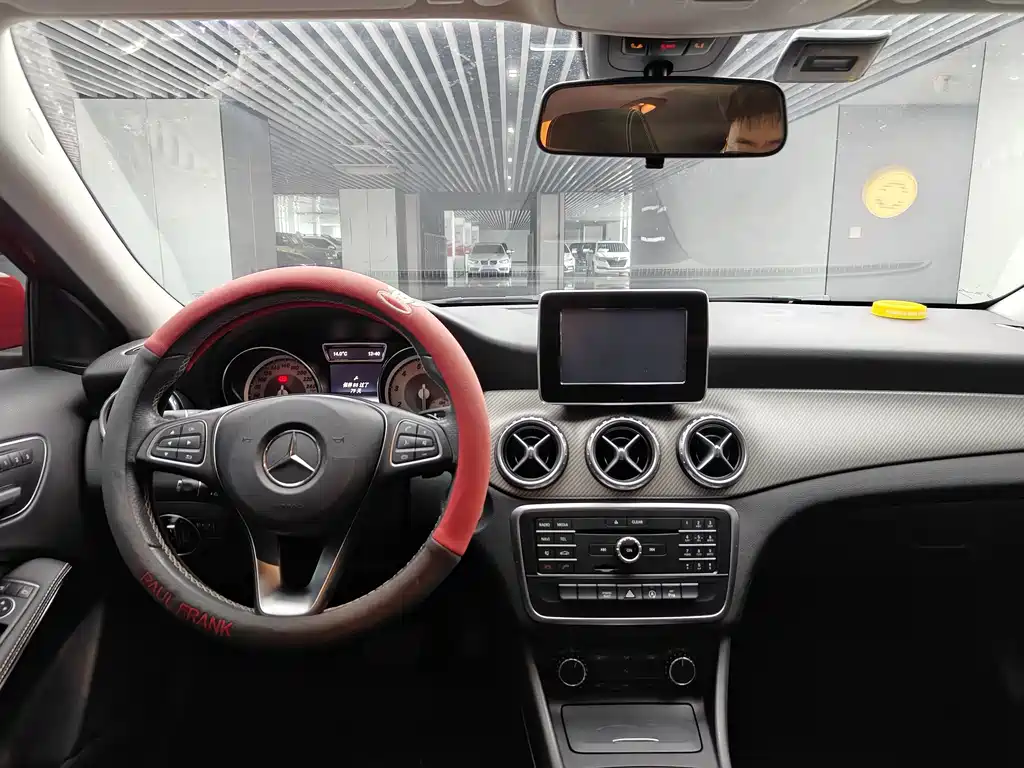 Mercedes-Benz GLA 2016 — фото 11