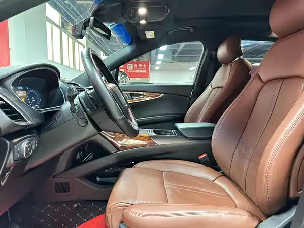 Lincoln Nautilus 2020