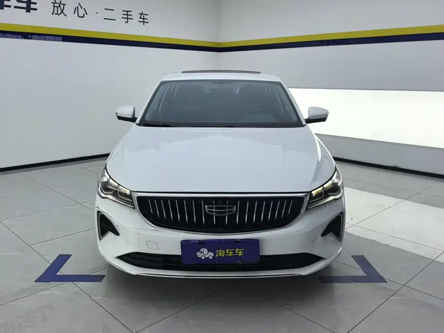Geely Emgrand 2021